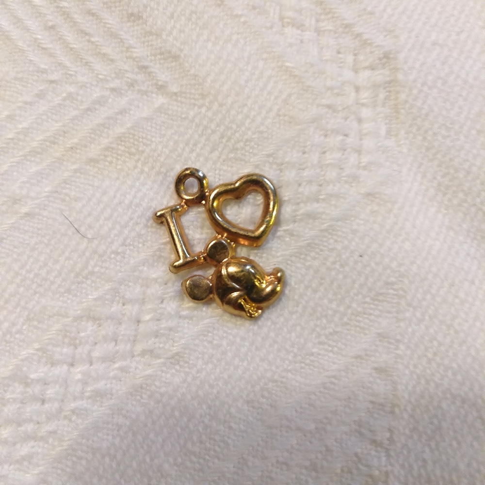 Vintage 10K I ❤️ Mickey Charm